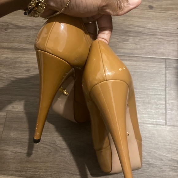 100% Authentic Prada Platform Pumps - Picture 3 of 5
